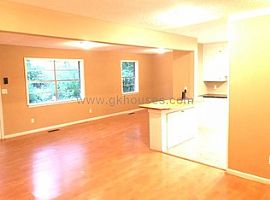 241 Tanglewood Cir, Birmingham, Al 35215 in Birmingham, AL (Photo 7 of 12)