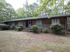 2017 Canary Dr, Auburn, Al 36830 in Auburn, AL
