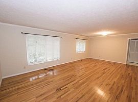 2017 Canary Dr, Auburn, Al 36830 in Auburn, AL (Photo 2 of 11)