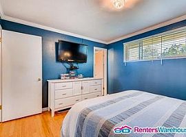  5382 S Hickory St, Littleton, Co 80120 3 Beds 2.5 Baths 2,300  in Littleton, CO (Photo 3 of 11)