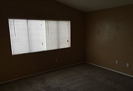 2610 Holy Cross Dr, Las Vegas, Nv 89156 in Las Vegas, NV (Photo 5 of 8)