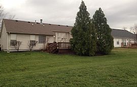 10904 Sweet Water Dr, Louisville, Ky 40241 3 Beds 2 Baths 1,680 in Louisville, KY (Photo 4 of 4)