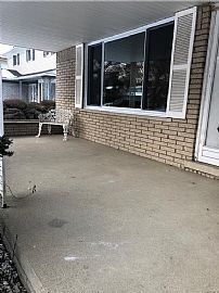 Beautiful 3 Bedroom Southfield Home in Southfield, MI (Photo 2 of 10)