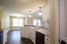 Nice 3 Beds 2 Baths Home in Foley, AL (Photo 3 of 6)