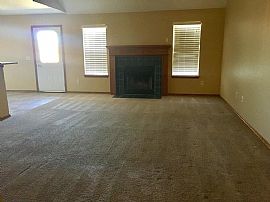 420 Marrgate Dr, Yukon, Ok 73099 3 Beds 2 Baths 1,666 Sqft in Yukon, OK (Photo 4 of 4)