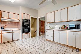 324 Flora Ave, Glenview, Il 60025 3 Beds 2 Baths 1,400 Sqft in Glenview, IL (Photo 4 of 4)