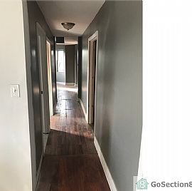 2 Beds Apt For Rent Must See in Chicago, IL (Photo 3 of 6)