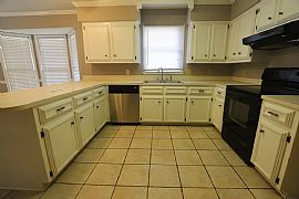Nice 4 Beds 2 Baths Home in Montgomery, AL (Photo 3 of 6)