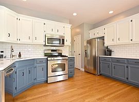 282 Morgan Valley Dr, Oswego, Il 60543 4 Beds 2.5 Baths 2,500 S in Oswego, IL (Photo 5 of 6)