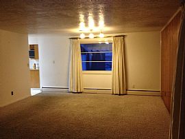 Nice 4 Beds 2 Baths Home in Eagle River, AK (Photo 2 of 6)