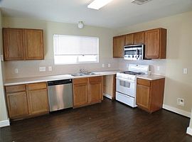 6310 Torrance Elms Ct, Katy, Tx 77449 4 Beds 2.5 Baths 2,140 Sq in Katy, TX (Photo 5 of 12)