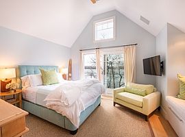 4 Long Point Rd, Sag Harbor, Ny 11963 4 Beds 4 Baths 3,500 Sqft in Sag Harbor, NY (Photo 6 of 6)