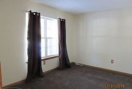 26 Milton Heights Blvd, Ballston Spa, Ny 12020 3 Beds 2.5 Baths in Ballston Spa, NY (Photo 4 of 5)