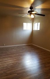 Beautiful Large 4 Bed, 2 Bath Single Family Residence  in Taft, CA (Photo 8 of 12)