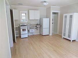 2258 Pelham Ave, Los Angeles, Ca 90064 1 Bed 1 Bath 500 Sqft in Los Angeles, CA (Photo 2 of 4)