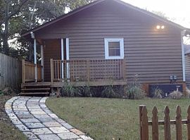 905 Maple Ave Sw, Rome, Ga 30161 2 Beds 1 Bath 1,000 Sqft in Rome, GA (Photo 5 of 7)