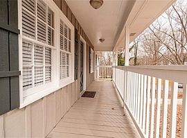 407 Robins Nest Ct, Woodstock, Ga 30189 3 Beds 2 Baths 1,388 Sq in Woodstock, GA (Photo 2 of 9)