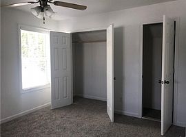 6475 White Walnut Way, Braselton, Ga 30517 2 Beds 2 Baths 1,298 in Braselton, GA (Photo 5 of 8)