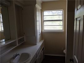 Gentle Single Family Residence Located in Seabrook, Tx 77586. in Seabrook, TX (Photo 4 of 10)