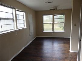 Gentle Single Family Residence Located in Seabrook, Tx 77586. in Seabrook, TX (Photo 6 of 10)