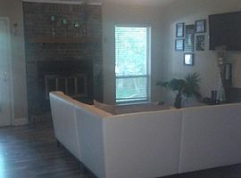 Welcome to This Charming and Completely Updated 3 Bedroom 2 Bat in Tallahassee, FL (Photo 4 of 10)