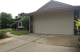 3 Beds 2 Baths in Schaumburg, IL (Photo 11 of 11)