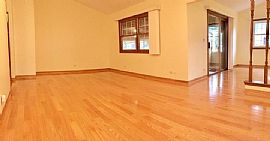 3 Beds 2 Baths in Schaumburg, IL (Photo 6 of 11)