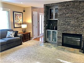 128 Mill Spring Ln Stamford, Ct 06903 4 Beds 4 Baths 4,569 Sqft in Stamford, CT (Photo 3 of 6)