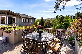 1318 Crestview Dr San Carlos, Ca 94070 3 Beds 2 Baths 1,800 Sqf in San Carlos, CA (Photo 10 of 11)