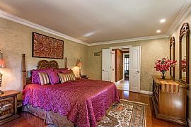 1318 Crestview Dr San Carlos, Ca 94070 3 Beds 2 Baths 1,800 Sqf in San Carlos, CA (Photo 5 of 11)