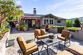 1318 Crestview Dr San Carlos, Ca 94070 3 Beds 2 Baths 1,800 Sqf in San Carlos, CA (Photo 7 of 11)