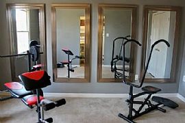 1307 Grant St Herndon, Va 20170 4 Beds 3.5 Baths 3,000 Sqft in Herndon, VA (Photo 5 of 6)