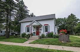 3 Beds 2 Baths in Columbus, WI