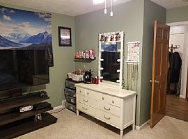 3 Beds 2 Baths in Columbus, WI (Photo 8 of 11)