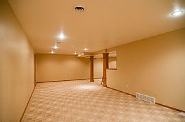 3 Beds 2.5 Baths in Suamico, WI (Photo 10 of 10)