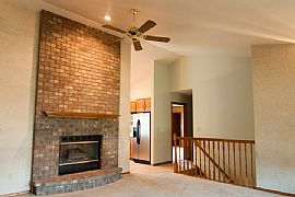 3 Beds 2.5 Baths in Suamico, WI (Photo 4 of 10)