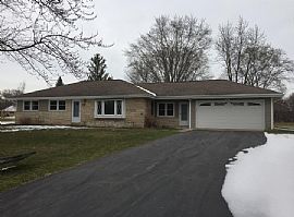 3 Beds 1.5 Baths in Brookfield, WI
