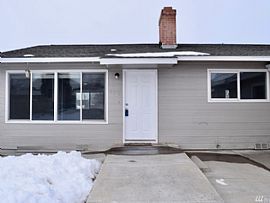 Single Family Home in Moses Lake, WA