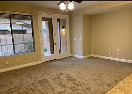 311 W Wisteria Pl Chandler, Az 85248 in Chandler, AZ (Photo 6 of 11)