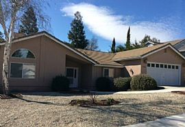 Beautiful Home on Corner Lot. in Paso Robles, CA
