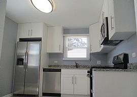 Nice 2beds 1bath in Homewood, IL (Photo 4 of 8)