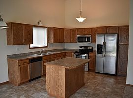 6220 56th Ave S Fargo, Nd 58104 3 Beds 3 Baths 1,949 Sqft in Fargo, ND (Photo 4 of 5)