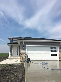 5242 10th St W West Fargo, Nd 58078 4 Beds 2 Baths 2,176 Sqft in West Fargo, ND
