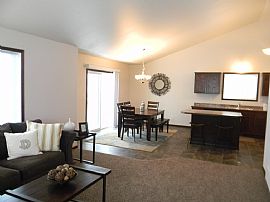 521 Foxtail Dr West Fargo, Nd 58078 3 Beds 3 Baths 1,965 Sqft in West Fargo, ND (Photo 3 of 4)