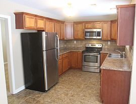  720 Kenova Trce Lexington, Ky 40511 3 Beds 2.5 Baths 1,751 Sqf in Lexington, KY (Photo 2 of 5)