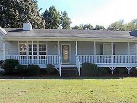 305 Martin Dr Birmingham, Al 35215 in Birmingham, AL