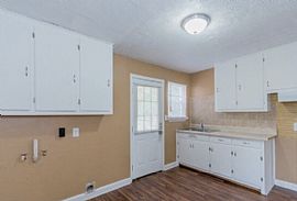 2367 Overhill Rd Montgomery, Al 36116 in Montgomery, AL (Photo 6 of 9)