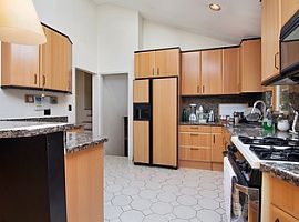 3 Beds -- Baths 3,044 Sqft in Harrington Park, NJ (Photo 3 of 6)