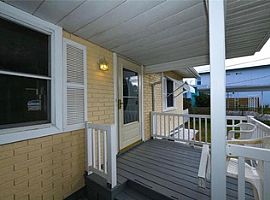 Welcome to This Charming and Completely Updated 2 Bedroom 2 Bat in Sarasota, FL (Photo 2 of 11)