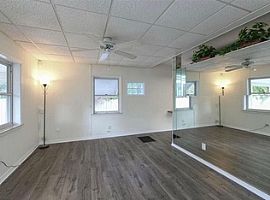Welcome to This Charming and Completely Updated 2 Bedroom 2 Bat in Sarasota, FL (Photo 3 of 11)